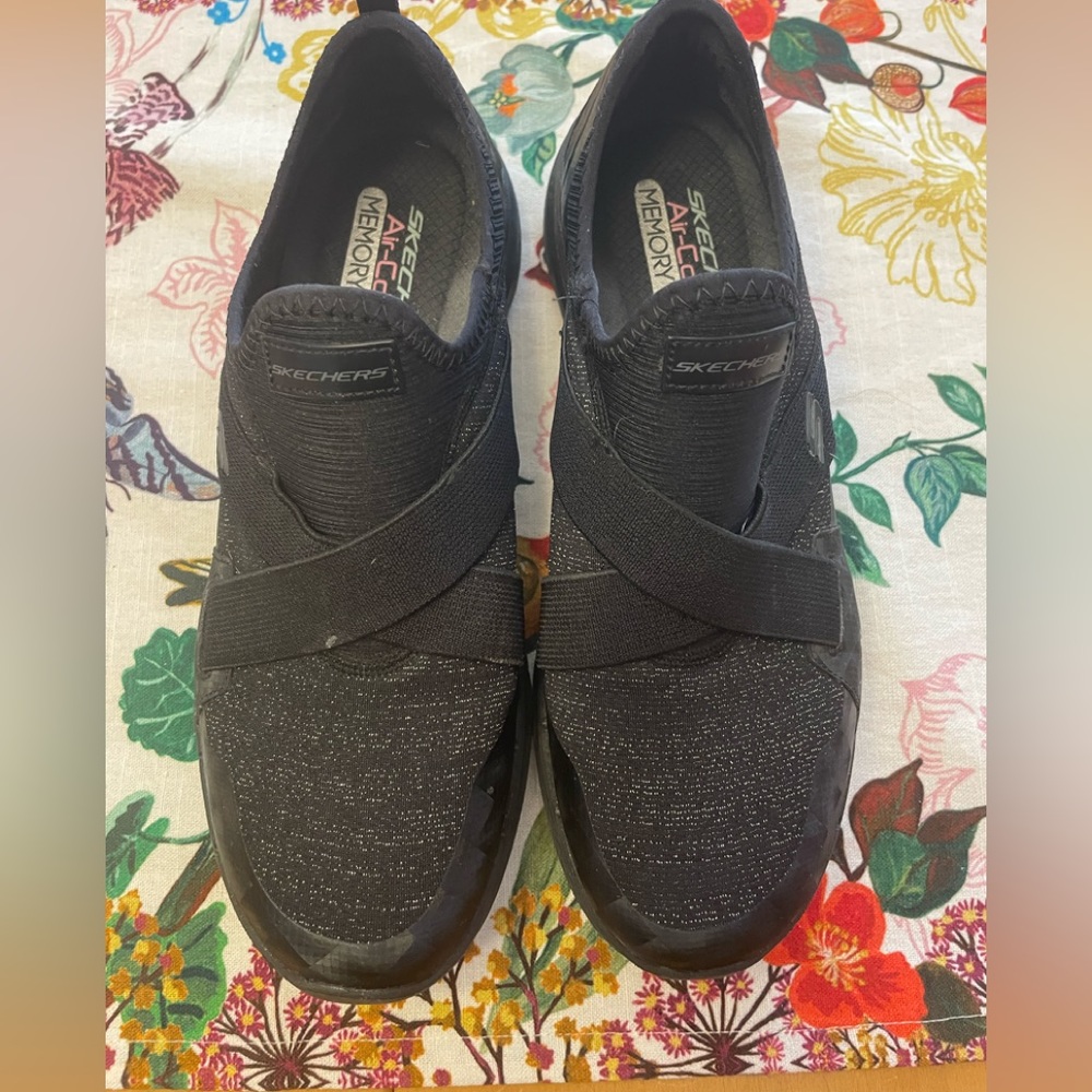 Skechers Memory Foam Sparkle black color size 10